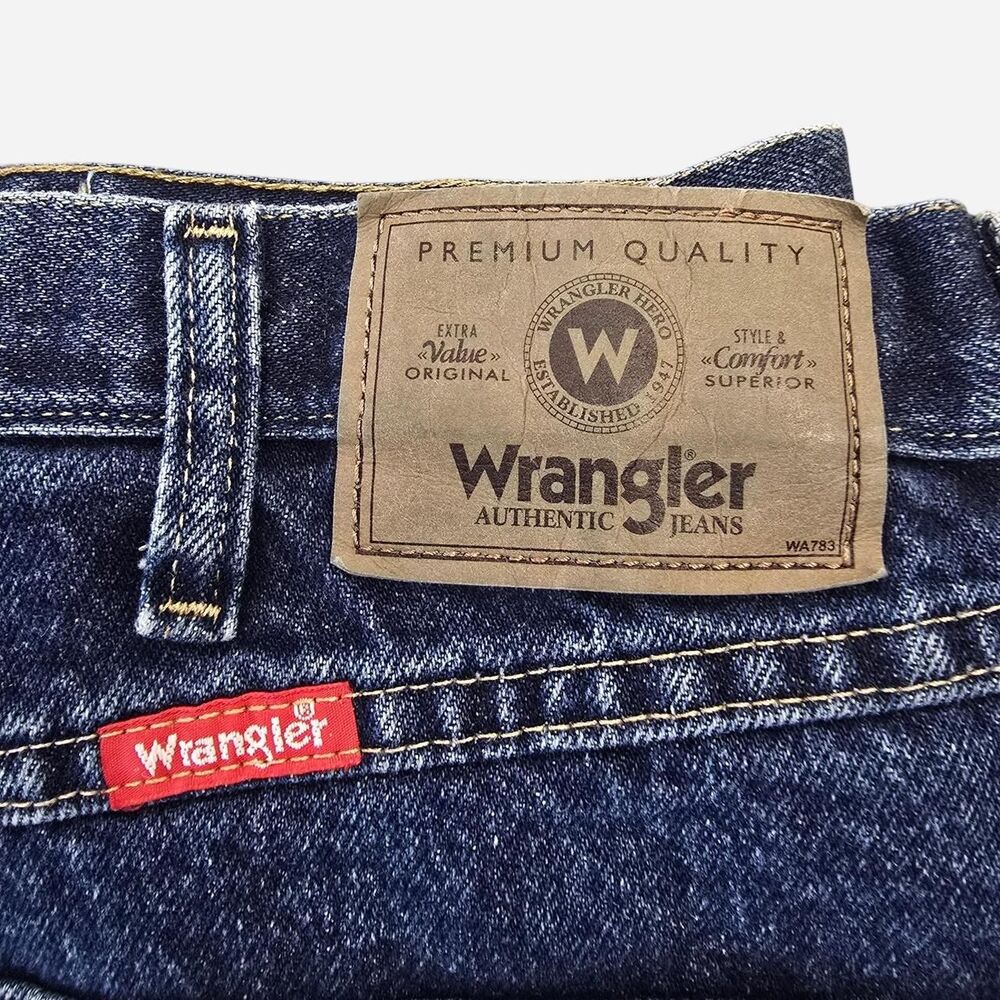 Wrangler Jeans Men's Size 40x30 Dark wash denim with straight leg fit